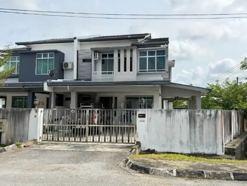 Semi-Detached House for Sale in Kota Samarahan (Sarawak) - Leslie Low - Exterior - PropertyGuru.com.my
