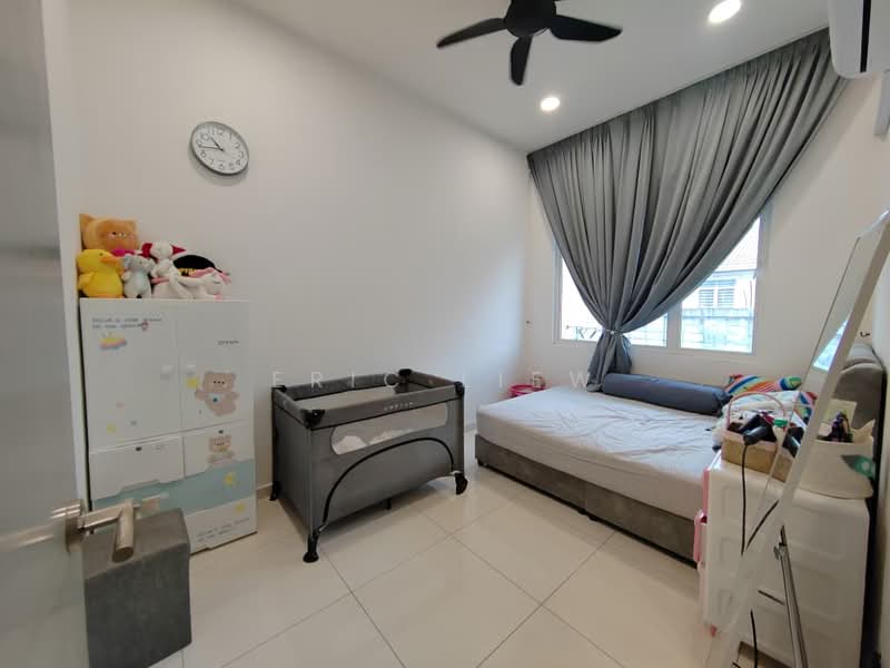 2-storey Terraced House for Sale in Taman Semanja (Kajang) - Eric Liew - Bedroom - PropertyGuru.com.my