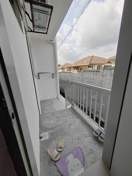 2-storey Terraced House for Sale in Taman Semanja (Kajang) - Eric Liew - Entrance - PropertyGuru.com.my
