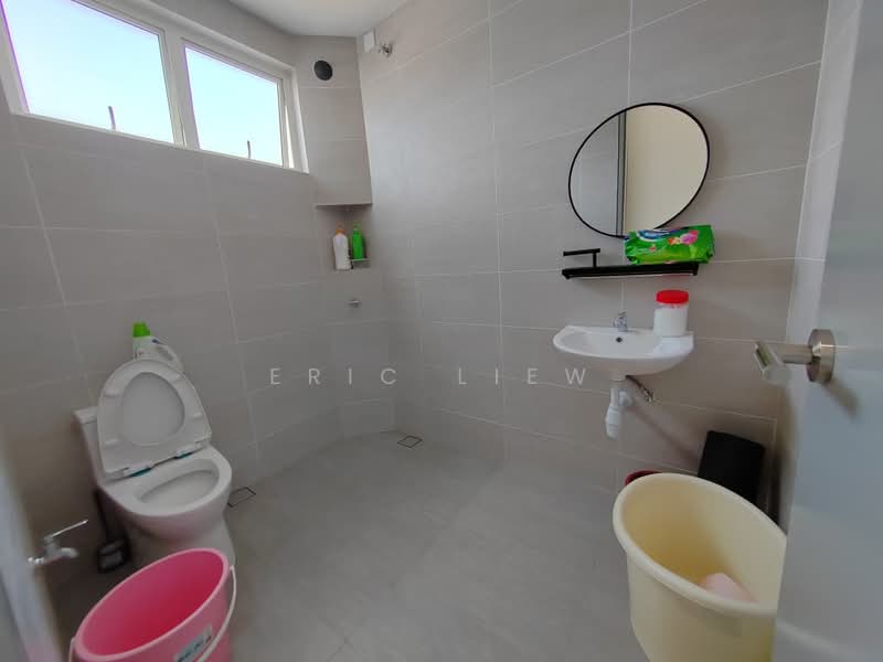 2-storey Terraced House for Sale in Taman Semanja (Kajang) - Eric Liew - Bathroom - PropertyGuru.com.my