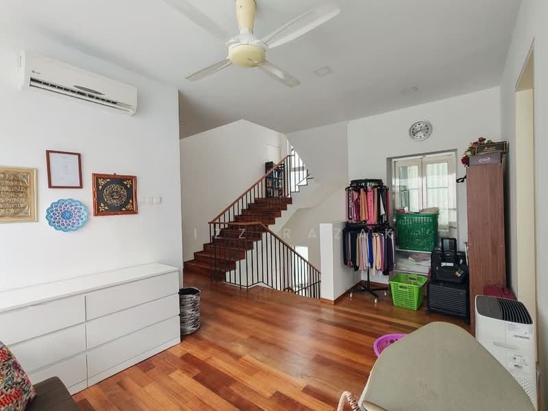 Bungalow House for Sale in Lakefront Villa (Cyberjaya) - Muizz Razak - PropertyGuru.com.my