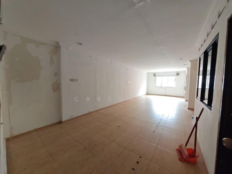 Shop / Office for Sale in Taman Johor Jaya (Johor Bahru) - Carson . - Interior - PropertyGuru.com.my