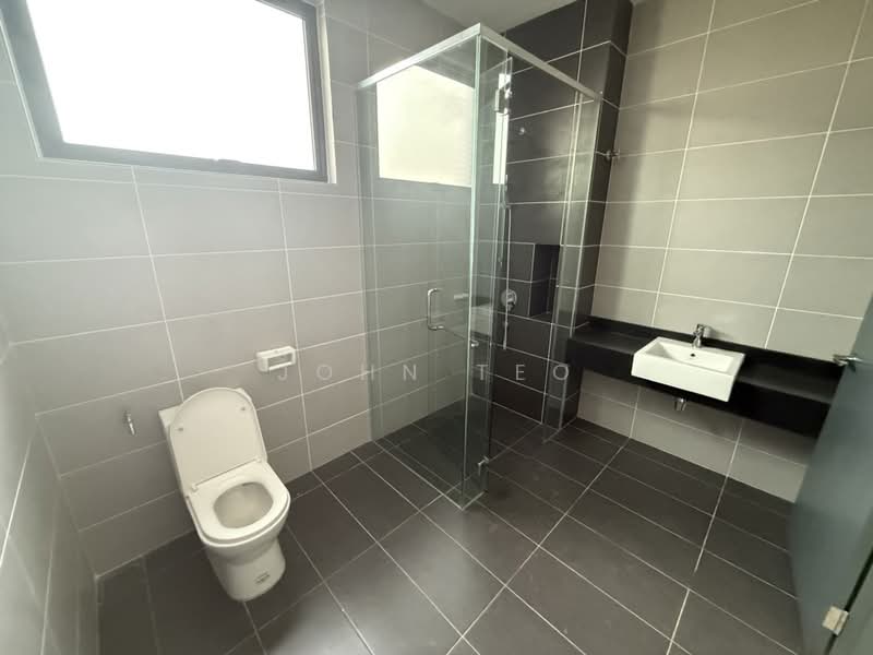Rumah Berkembar untuk Dijual di Bandar Bestari (Klang) - John Teo - Bathroom - PropertyGuru.com.my