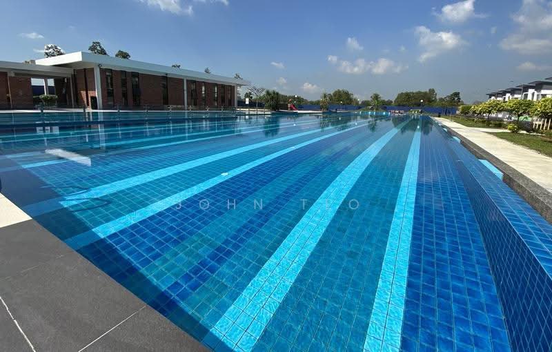 Rumah Berkembar untuk Dijual di Bandar Bestari (Klang) - John Teo - swimming pool - PropertyGuru.com.my