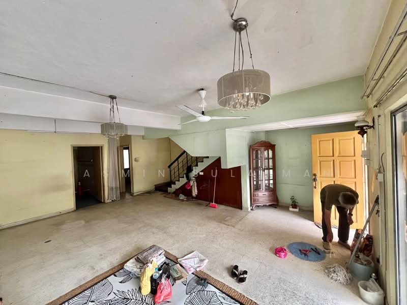 Rumah Teres 2 Tingkat untuk Dijual di Selayang (Selangor) - Yasmin Sulaiman - Living Room - PropertyGuru.com.my