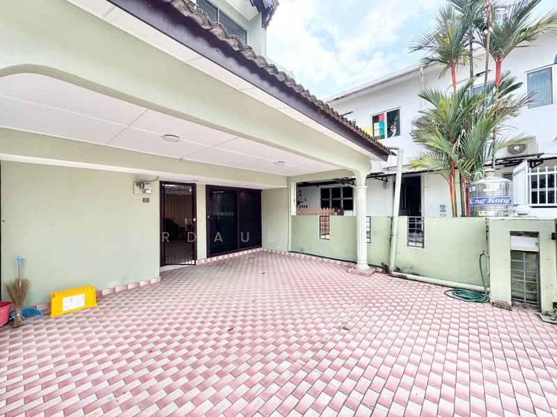 2.5-storey Terraced House for Sale in Taman Gasing Indah (Pantai) - Firdaus Husin - Exterior - PropertyGuru.com.my