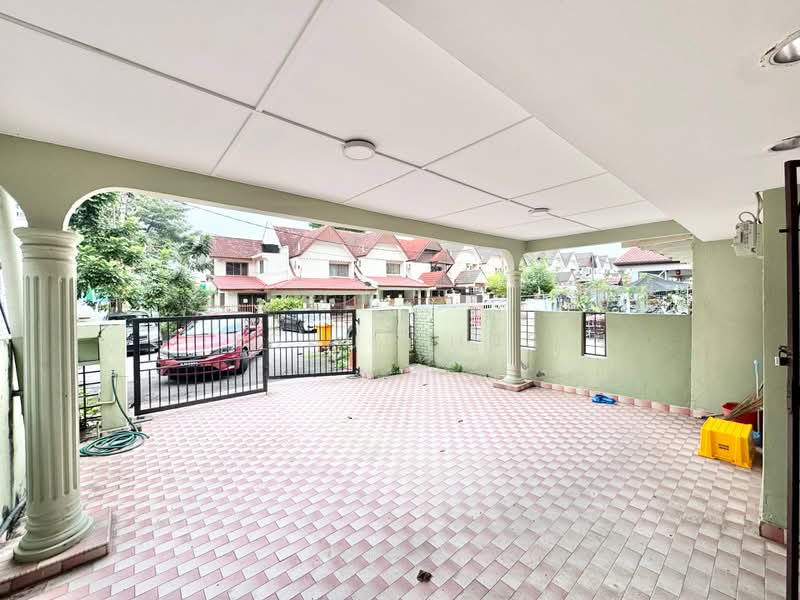 2.5-storey Terraced House for Sale in Taman Gasing Indah (Pantai) - Firdaus Husin - Exterior - PropertyGuru.com.my