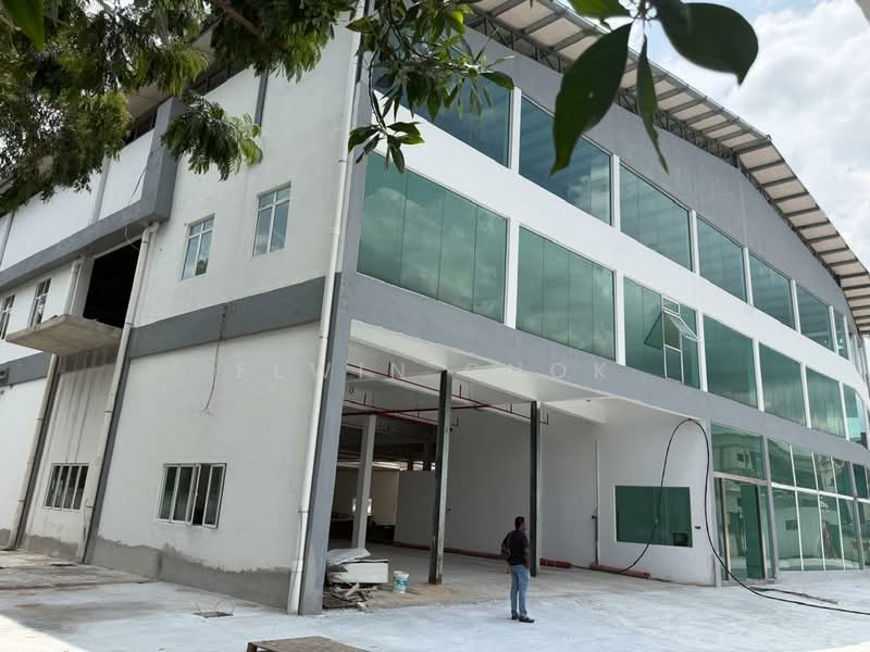Factory for Rent in Kawasan Perindustrian Kundang (Rawang) - Elwin Chok - Exterior - PropertyGuru.com.my