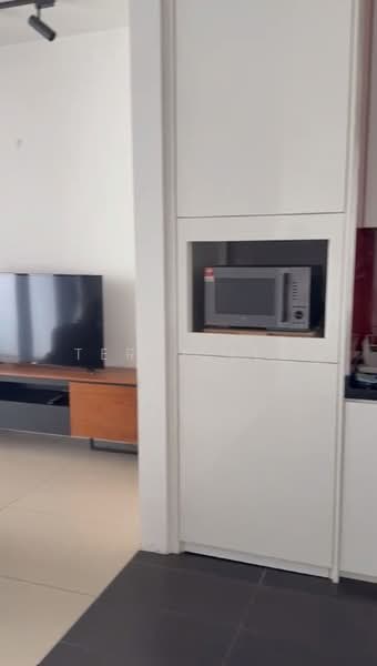 Servis Apartment untuk Disewa di Arcoris SOHO - Terry Lee - Living Room - PropertyGuru.com.my
