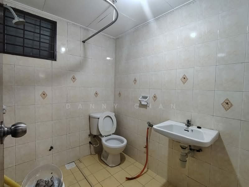 Condominium for Rent at Casa Puteri Condominium - Danny Chan - Bathroom - PropertyGuru.com.my