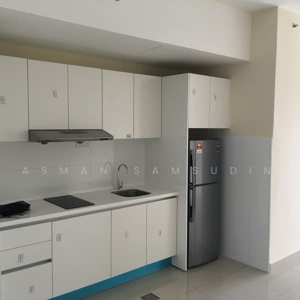 Service Residence for Sale at Suria Jelutong - Asman Samsudin - Kitchen - PropertyGuru.com.my