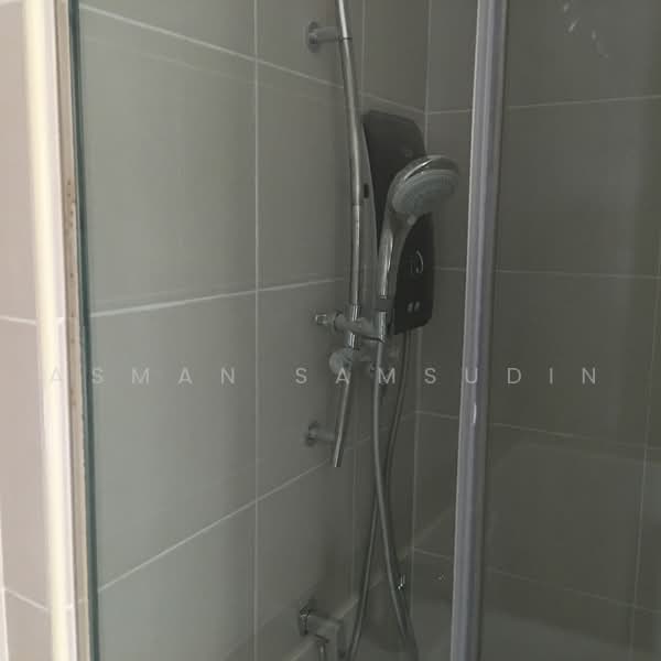 Service Residence for Sale at Suria Jelutong - Asman Samsudin - Bathroom - PropertyGuru.com.my