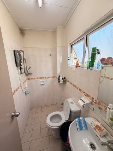 Semi-Detached House for Sale in Batu 9 (Cheras) - Addy Ng - Bathroom - PropertyGuru.com.my