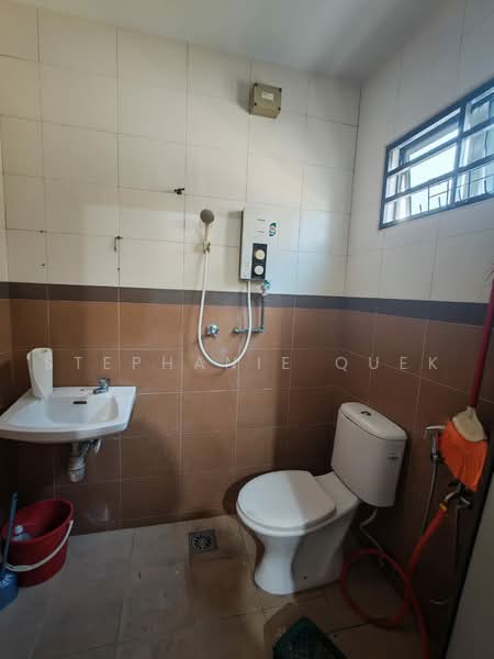Rumah Teres untuk Dijual di Bandar Botanic (Klang) - Stephanie Quek - Bathroom - PropertyGuru.com.my