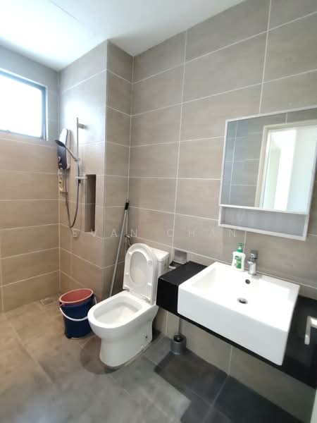 Kondominium untuk Disewa di Legend Heights - Evan Chan - Bathroom - PropertyGuru.com.my
