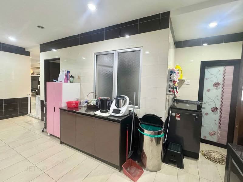 Rumah Teres 2 Tingkat untuk Dijual di Bandar Bukit Tinggi 2 (Klang) - Mason Chiah - Kitchen - PropertyGuru.com.my