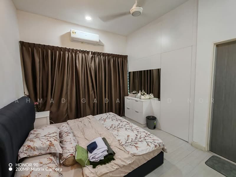 Bungalow House for Sale in Hulu Langat (Selangor) - Ahmad Gadafi Md Nor - Bedroom - PropertyGuru.com.my