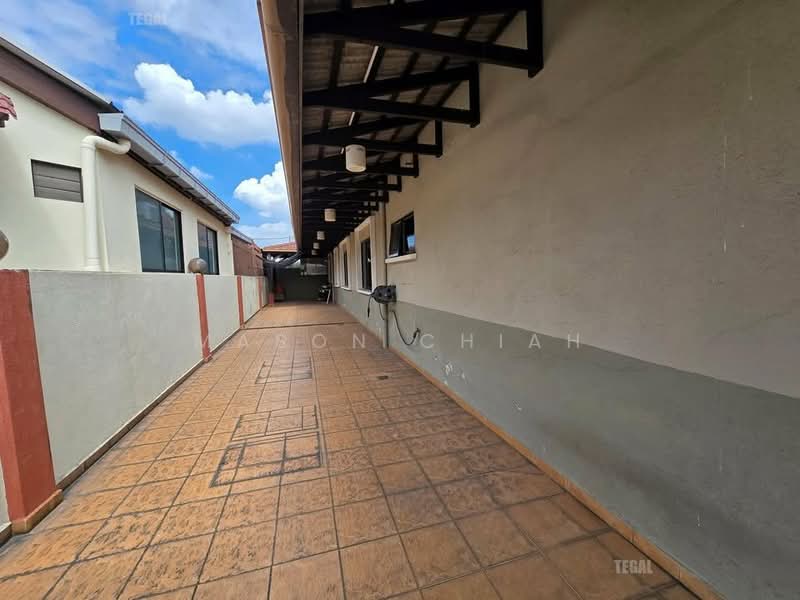 Semi-Detached House for Sale in Taman Eng Ann (Klang) - Mason Chiah - Exterior - PropertyGuru.com.my