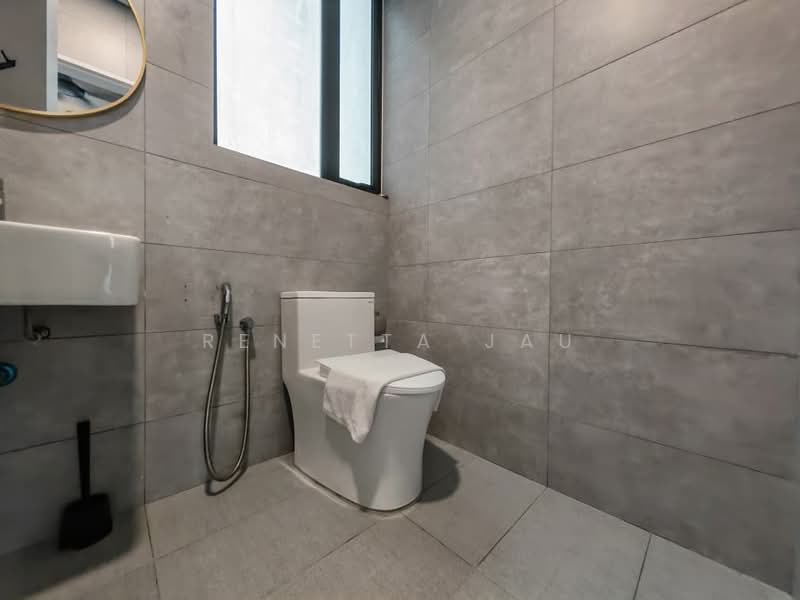 Servis Apartment untuk Disewa di Cubic Botanical - Renetta Jau - Bathroom - PropertyGuru.com.my