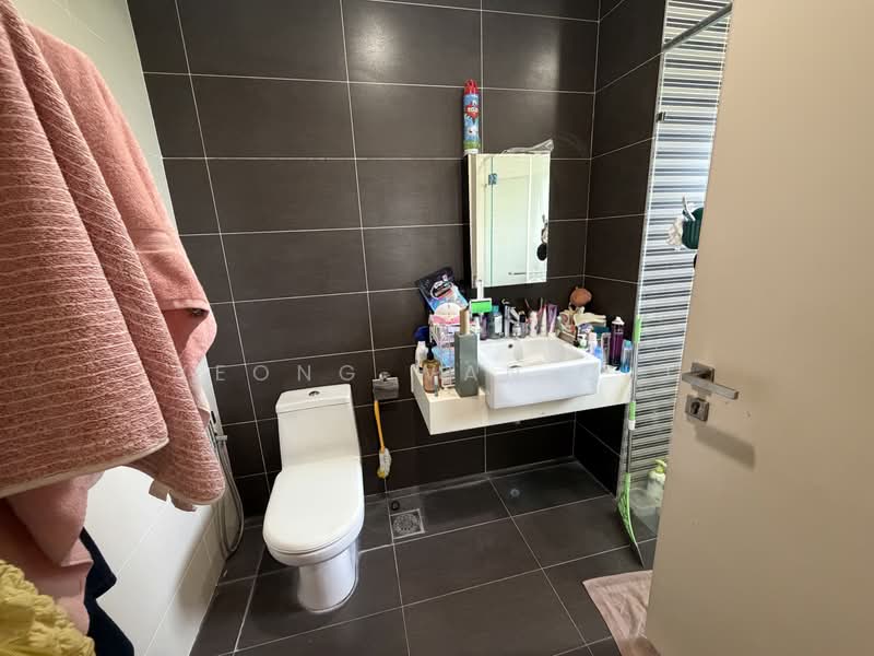 Kondominium untuk Dijual di Seri Puteri Hills Town Villa & Condominium - Yeong Wan Chi - PropertyGuru.com.my