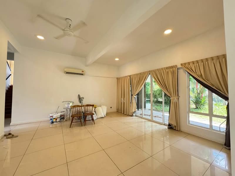 Bungalow House for Sale in East Ledang (Iskandar Puteri (Nusajaya)) - Stella Narita - Living Room - PropertyGuru.com.my