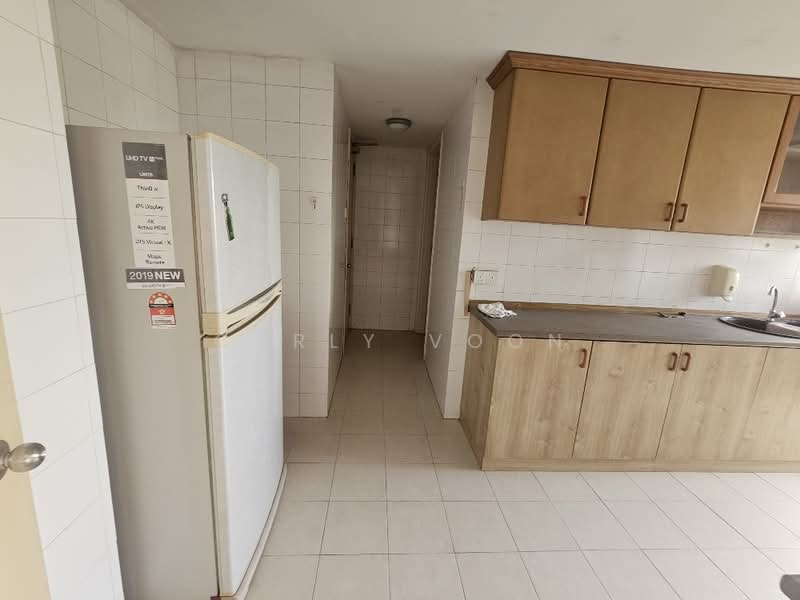 Kondominium untuk Dijual di The Straits View Condominium - Carly Voon - Kitchen - PropertyGuru.com.my
