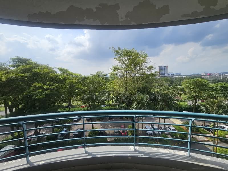 Kondominium untuk Dijual di The Straits View Condominium - Carly Voon - Balcony - PropertyGuru.com.my