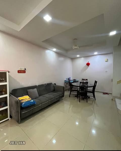 Rumah Teres 2 Tingkat untuk Dijual di Bandar Bukit Tinggi 2 (Klang) - Mason Chiah - Living Room - PropertyGuru.com.my