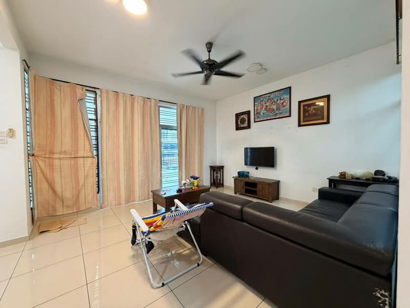 2-storey Terraced House for Sale in Mutiara Rini (Skudai) - Anson Hiong - Living Room - PropertyGuru.com.my