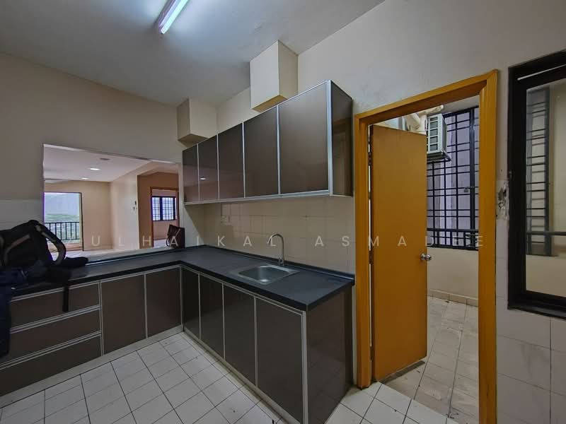 Kondominium untuk Disewa di Sri Putramas - Zulhaikal Asmadee - Kitchen - PropertyGuru.com.my