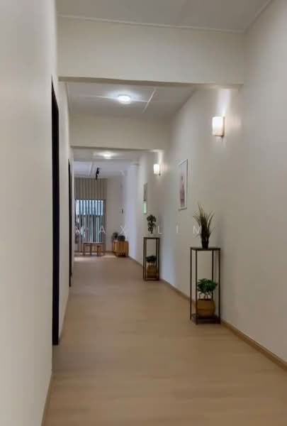 Rumah Teres 1 Tingkat untuk Dijual di Tanjung Tokong (Penang) - Max Lim - Corridor - PropertyGuru.com.my