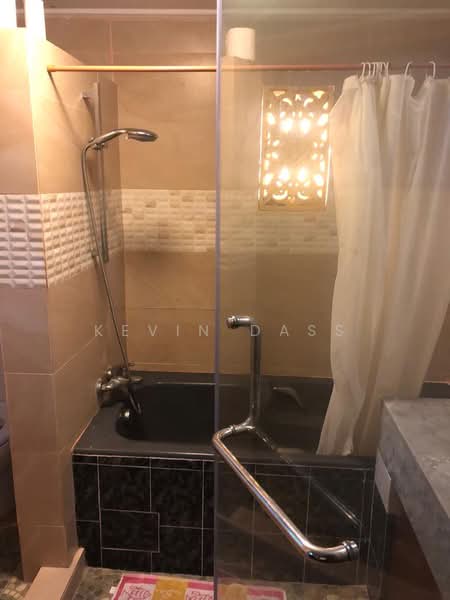 Kondominium untuk Disewa di Belvedere - Kevin Dass - Bathroom - PropertyGuru.com.my