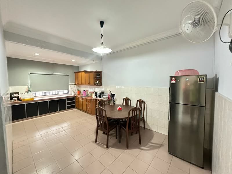 2-storey Terraced House for Sale in Taman Bertam Jaya (Cheng) - CHIN FN - Kitchen - PropertyGuru.com.my