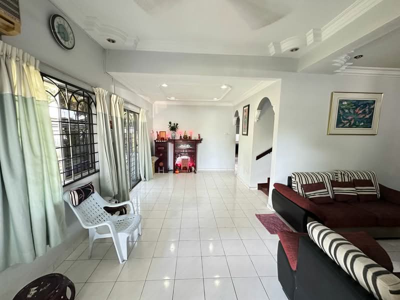 2-storey Terraced House for Sale in Taman Bertam Jaya (Cheng) - CHIN FN - Living Room - PropertyGuru.com.my