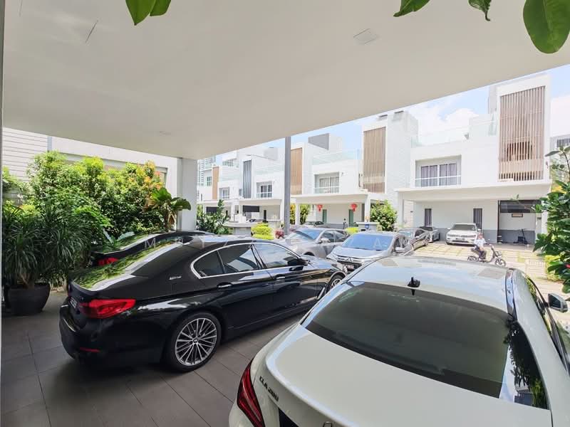 Banglo Lot Kosong untuk Dijual di Lakefront Villa (Cyberjaya) - Muizz Razak - PropertyGuru.com.my