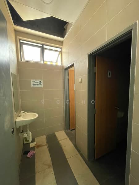 Semi-D Factory for Rent in Iskandar Puteri (Nusajaya) (Johor) - Nico Ho - Bathroom - PropertyGuru.com.my