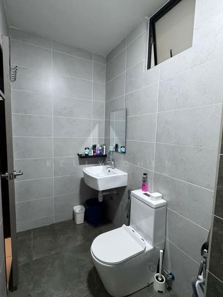 Servis Apartment untuk Disewa di Twin Tower Residence - Kelly Chen - Bathroom - PropertyGuru.com.my