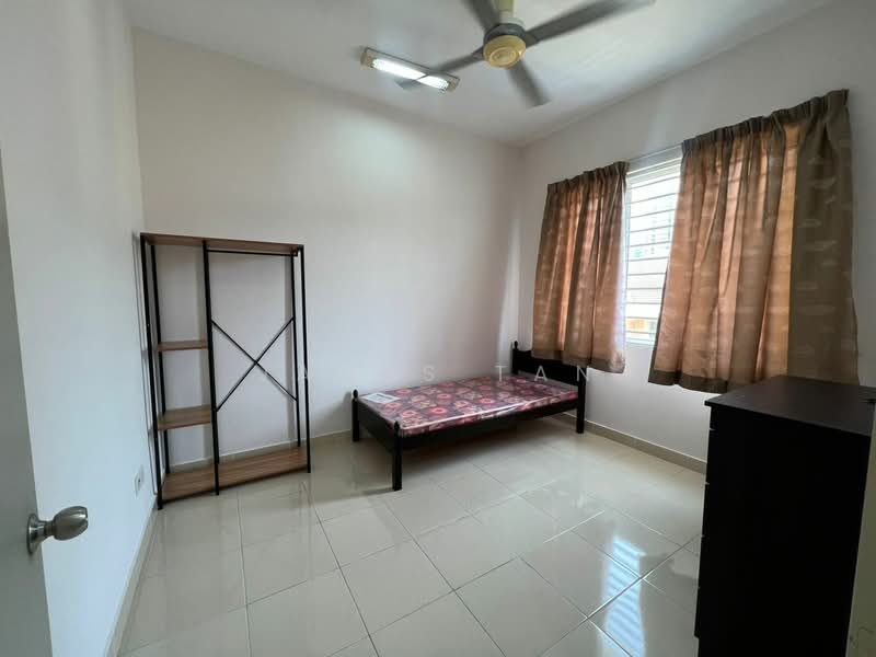 Kondominium untuk Dijual di Platinum Hill PV 8 - James Tan - Bedroom - PropertyGuru.com.my