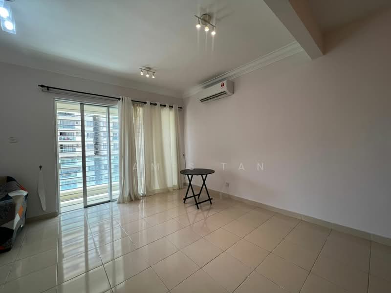 Kondominium untuk Dijual di Platinum Hill PV 8 - James Tan - Living Room - PropertyGuru.com.my
