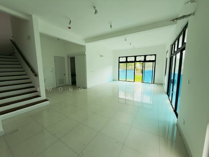 Semi-Detached House for Sale in Sungai Buloh (Selangor) - Kwong Xiao Wei - Living Room - PropertyGuru.com.my