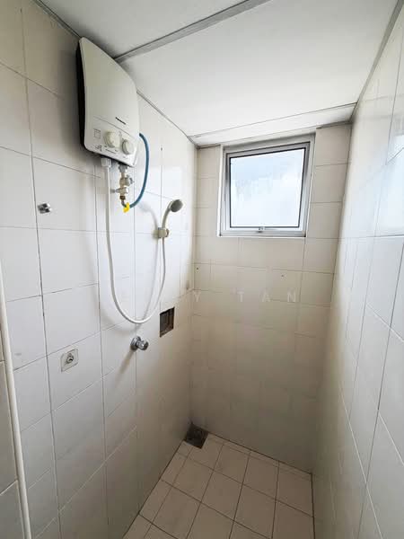 Pangsapuri untuk Disewa di Symphony Park - Jerry Tan - Bathroom - PropertyGuru.com.my