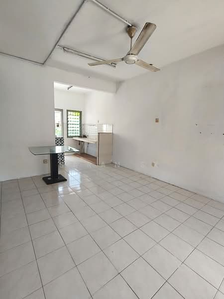 2-storey Terraced House for Sale in Shah Alam (Selangor) - Saran SK - Kitchen - PropertyGuru.com.my