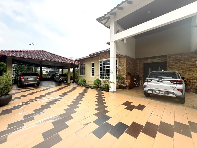 Rumah Banglo untuk Dijual di Kota Damansara (Selangor) - Akmal Adam - Exterior - PropertyGuru.com.my