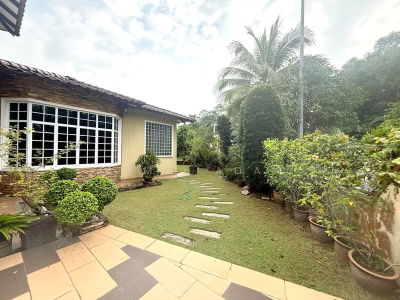 Rumah Banglo untuk Dijual di Kota Damansara (Selangor) - Akmal Adam - Exterior - PropertyGuru.com.my