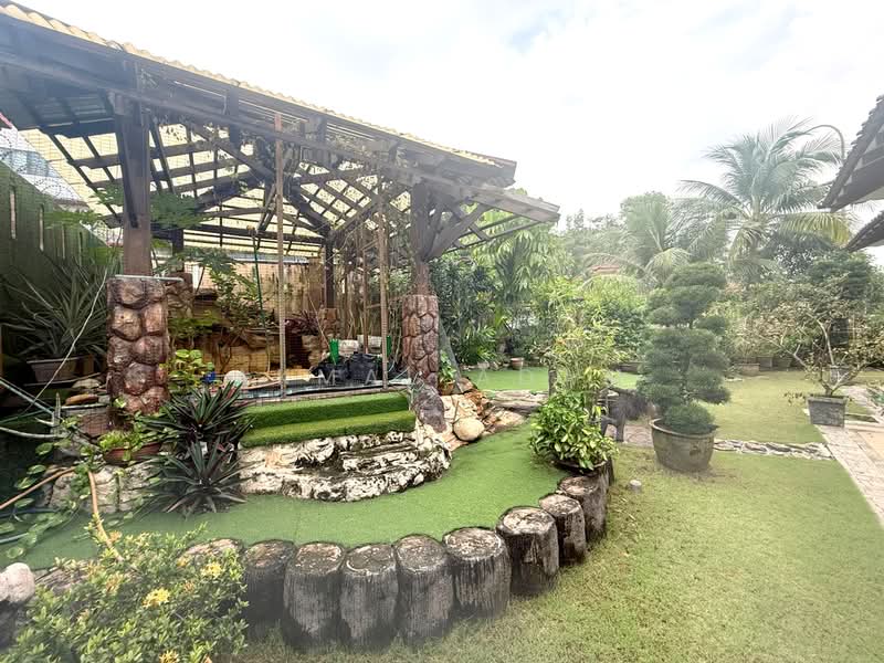 Rumah Banglo untuk Dijual di Kota Damansara (Selangor) - Akmal Adam - Garden - PropertyGuru.com.my