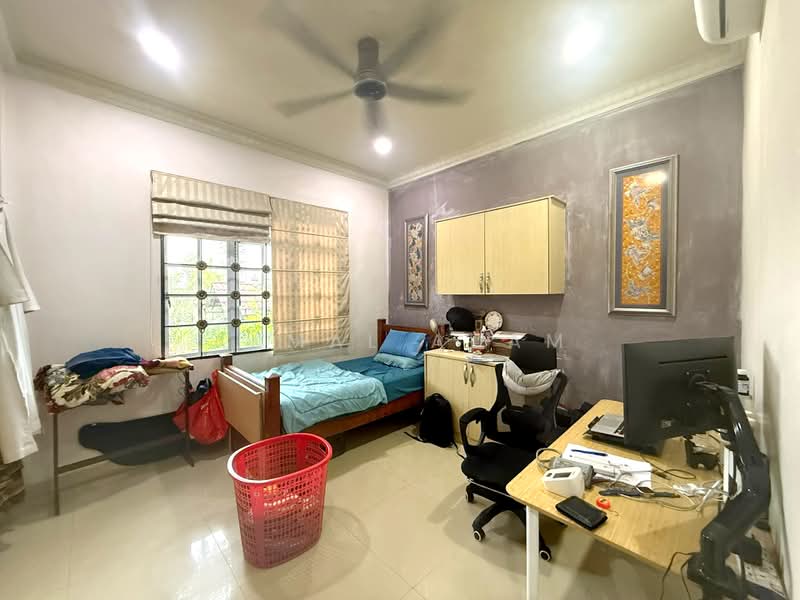 Rumah Banglo untuk Dijual di Kota Damansara (Selangor) - Akmal Adam - Bedroom - PropertyGuru.com.my