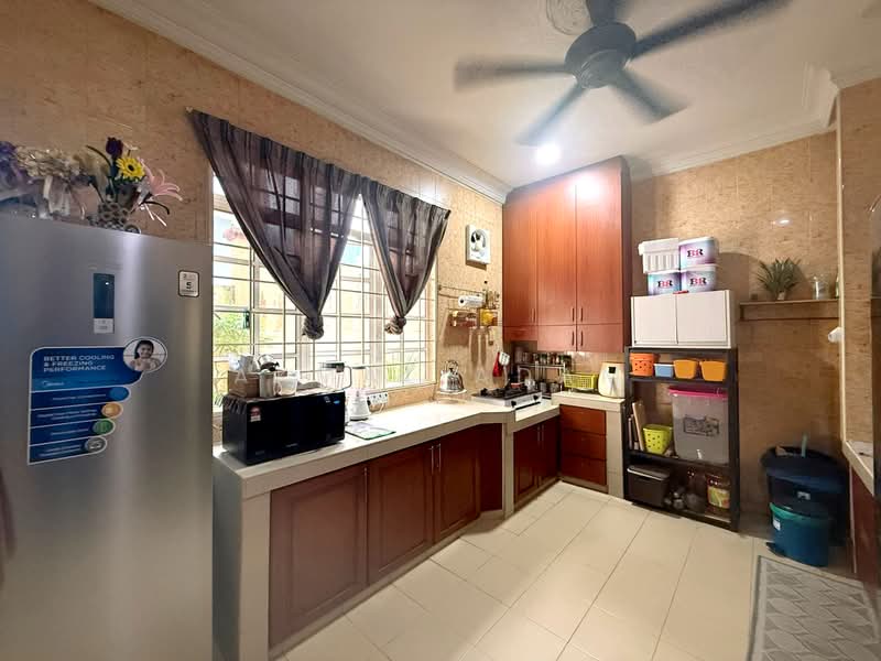 Rumah Banglo untuk Dijual di Kota Damansara (Selangor) - Akmal Adam - Kitchen - PropertyGuru.com.my