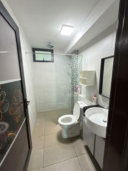 Kondominium untuk Disewa di Pavilion Resort - Dylan Low - Bathroom - PropertyGuru.com.my