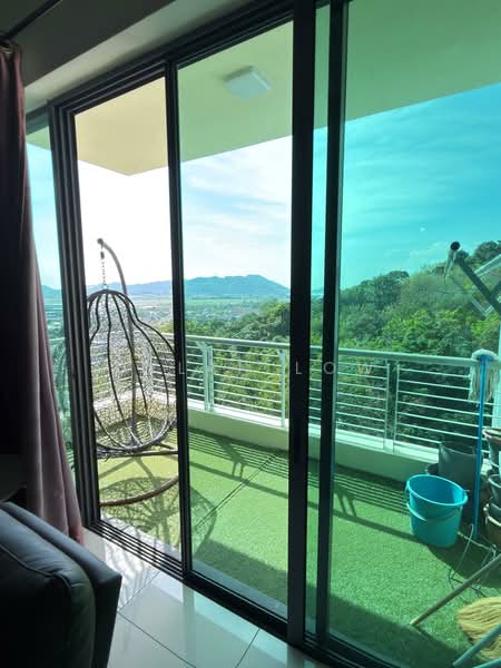 Kondominium untuk Disewa di Pavilion Resort - Dylan Low - Balcony - PropertyGuru.com.my