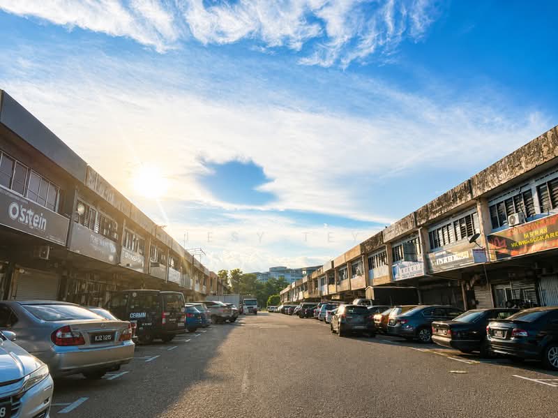 Shop / Office for Rent in Taman Johor Jaya (Johor Bahru) - Jesy Tey - Exterior - PropertyGuru.com.my